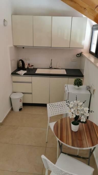 A Wonderful Studio6 Apt In The Center Of Jerusalem Exterior photo